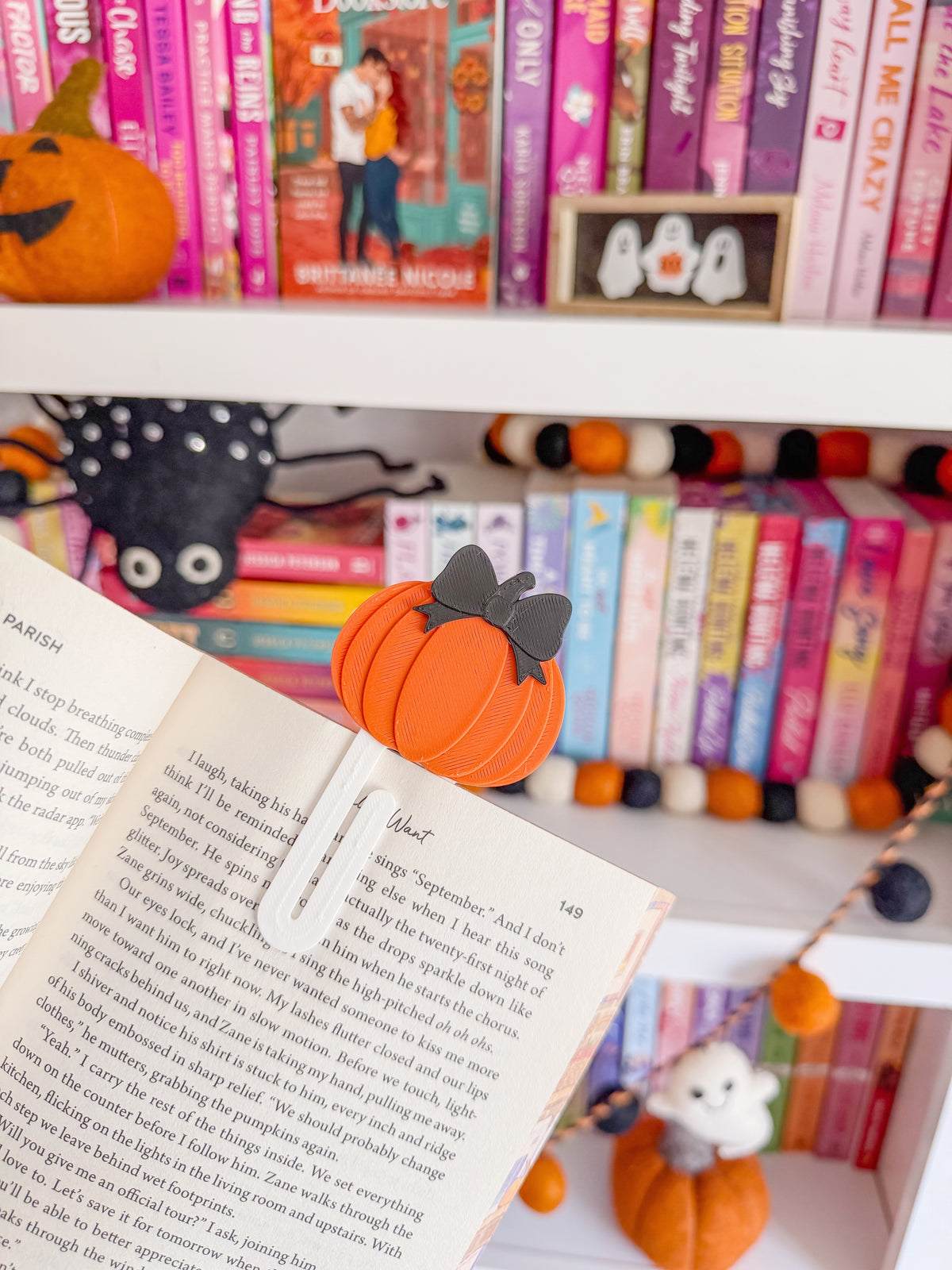 Pumpkin Bow Bookmark